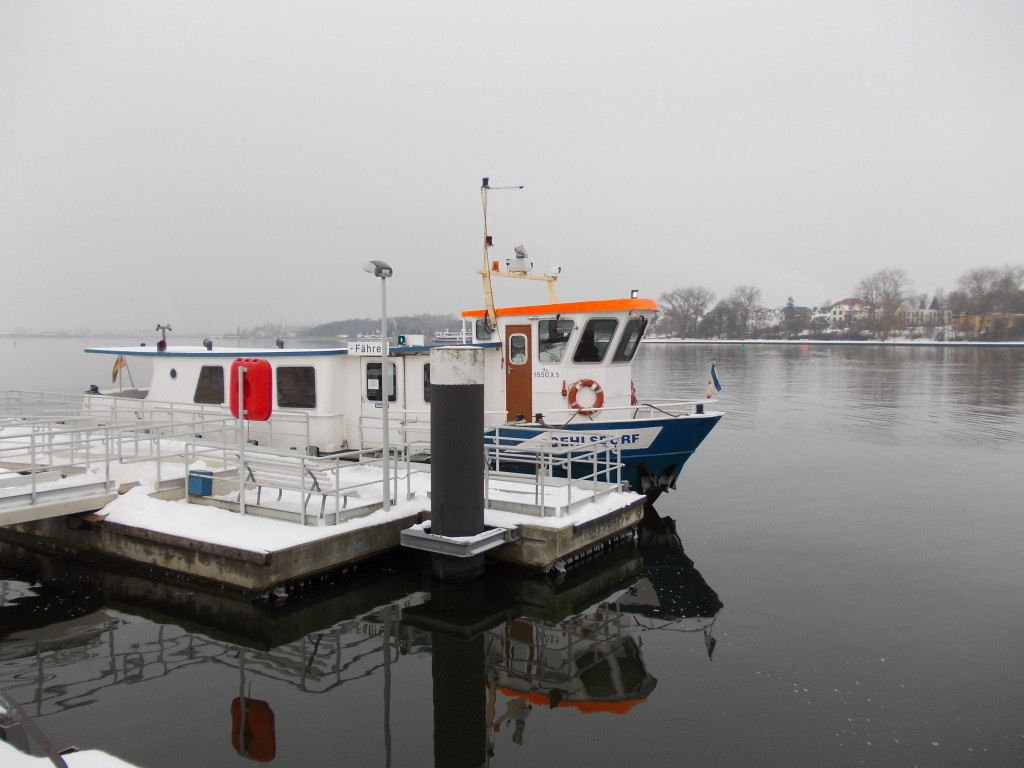 Kabutzenhof Ferry