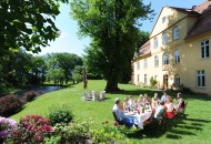 Zu Tisch bei Freunden Schloss Lühburg klein